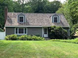 755 Bow Ln, Middletown, CT 06457