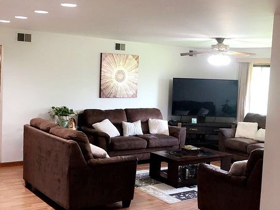 2nd image of 11030 Theresa Cir