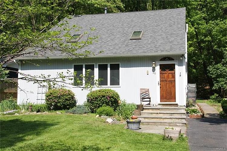 1st image of 26 Village Dr