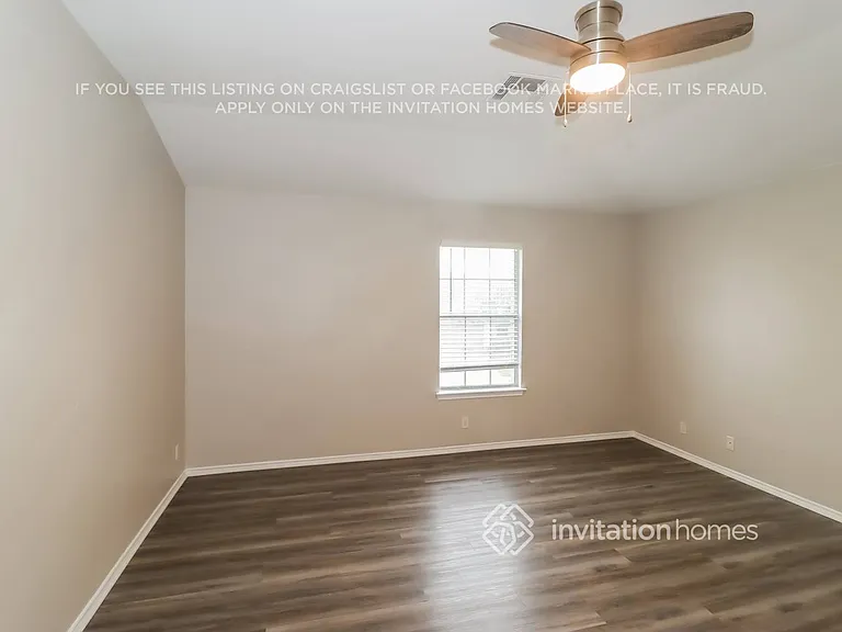 1635 Abbey Ln — Photo 8