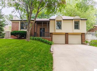 1440 Janssen Dr, Lincoln, NE 68506