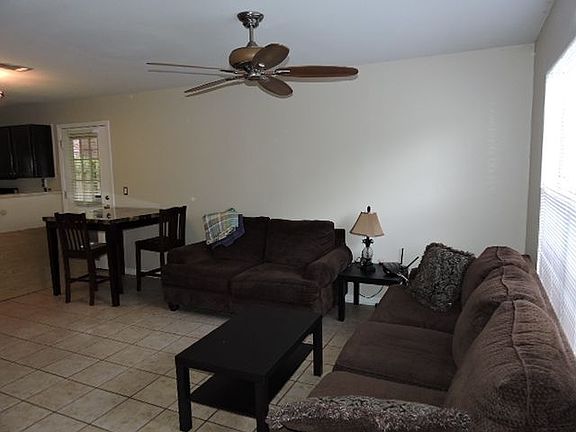3rd image of 798 Timberwood Cir E