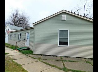 25 Madison Ave, Warren, PA 16365