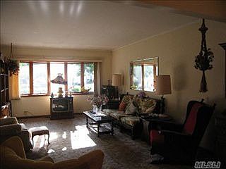 4th image of 88 Oakfield Ave