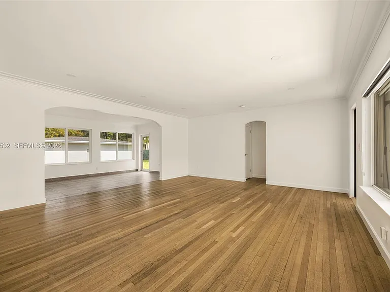 7840 SW 71st Ave — Photo 11