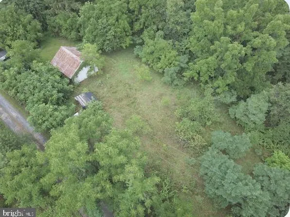 72 Old Barn Ln, Newville, PA 17241