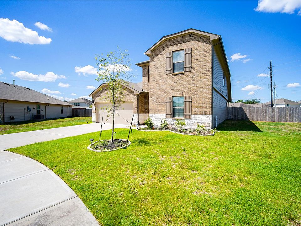 1st image of 6802 Amber Cliff Ln