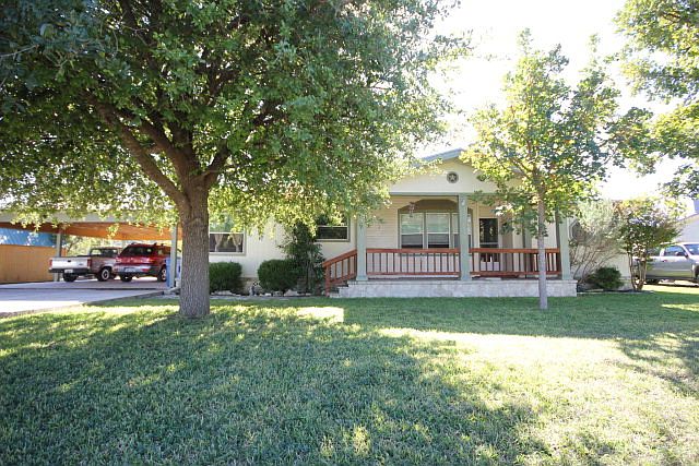 1st image of 126 Riverpark Dr