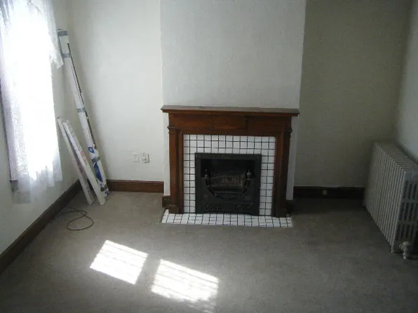 401 Lloyd Ave, Latrobe, PA 15650