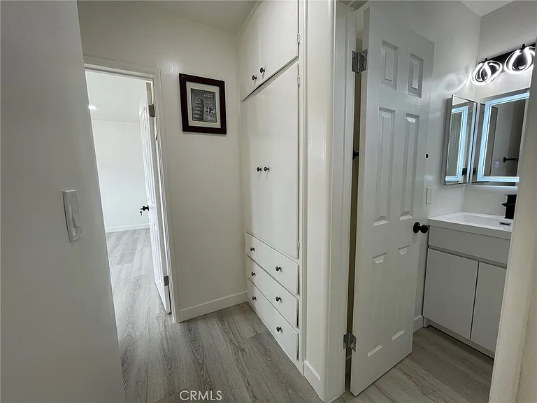 1451 Roycroft Ave #1 — Photo 10
