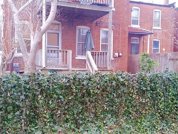 3rd image of 3924 Wyoming St