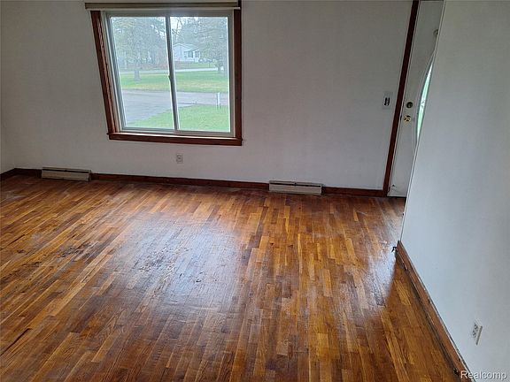 5th image of 6921 Wegner Rd