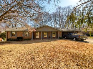2925 Glenhaven Dr, Gainesville, GA 30504