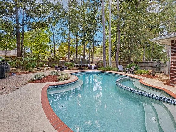 4th image of 7014 Longvue Dr