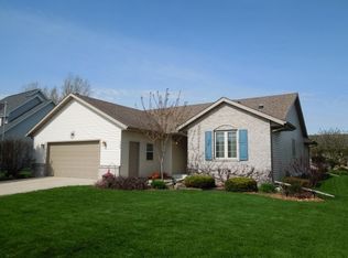 586 Sarah Dr, Fond Du Lac, WI 54935