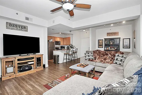 1315 East Blvd #309 Photo 1