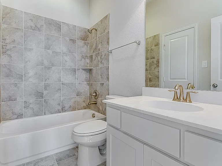 3021 Avondale Colony — Photo 32