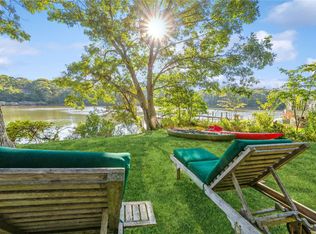 2 Doris Ln, Southampton, NY 11968