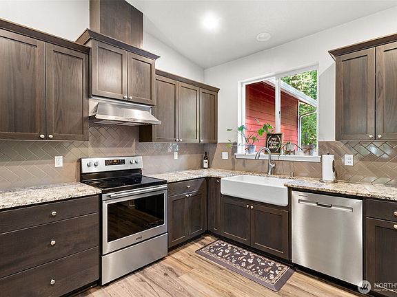 4th image of 7611 Kerbaugh Road NE