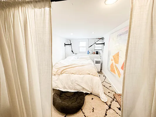 Rented by Ulas Real Estates Inc | media 17