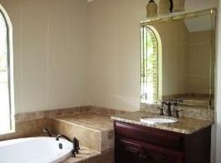 8888 Dawes Lake Rd S, Mobile, AL 36619