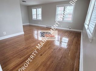 1110 Ursula Ave, Saint Louis, MO 63130