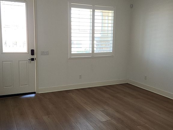 4th image of 737 Lila Ct
