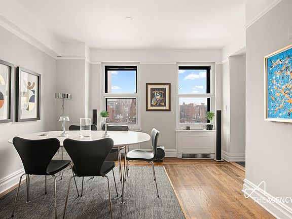 3rd image of 300 W 23rd St APT 13G