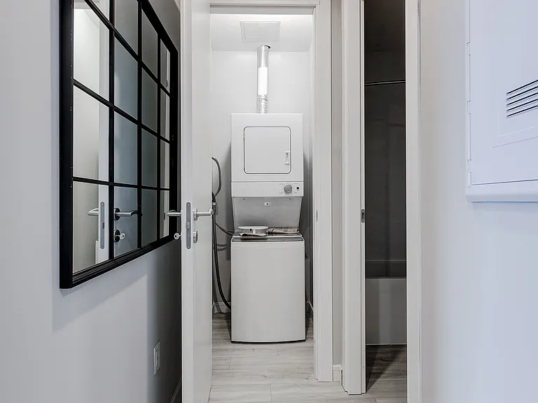 20 George St #2401 — Photo 10
