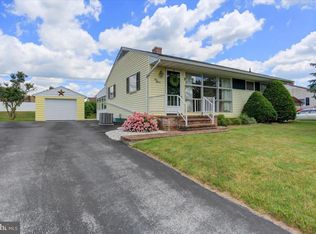 115 Lincoln Dr, Fayetteville, PA 17222