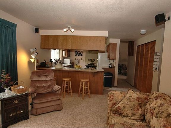 F/R Space 4 big screen TV