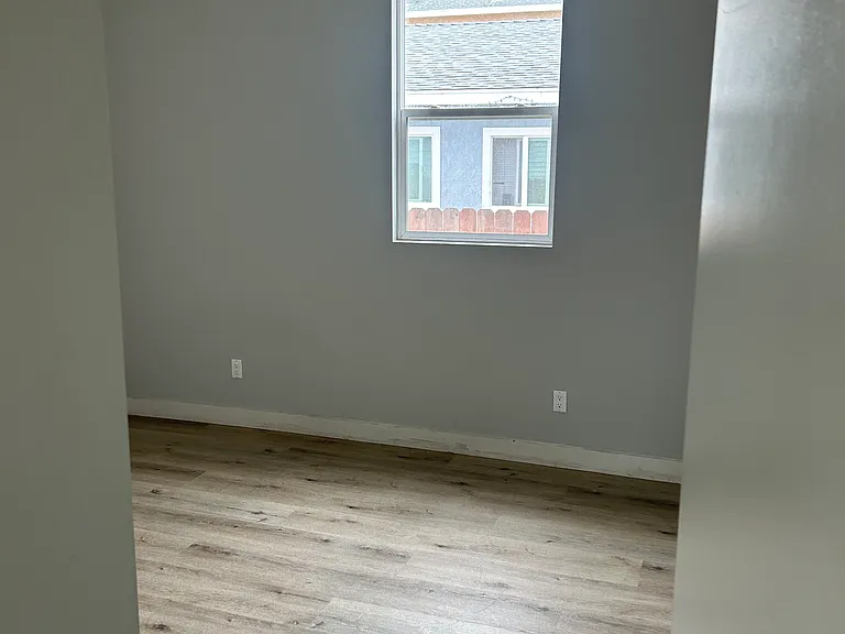 527 N McKinley Ave #2 — Photo 9