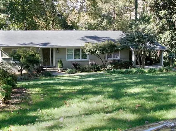 5910 Hilderbrand Dr, Sandy Springs, GA 30328