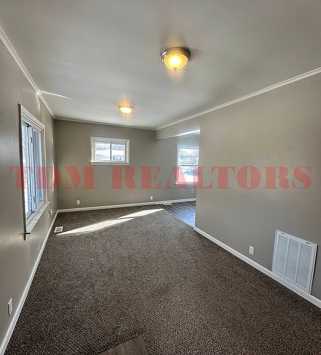 1st image of 6022 Pearl St