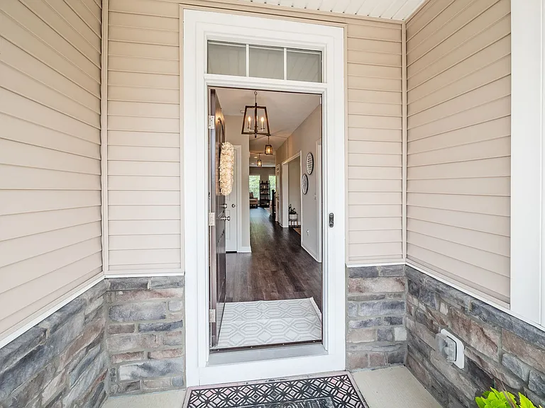7404 Yarrow Run Rd — Photo 5
