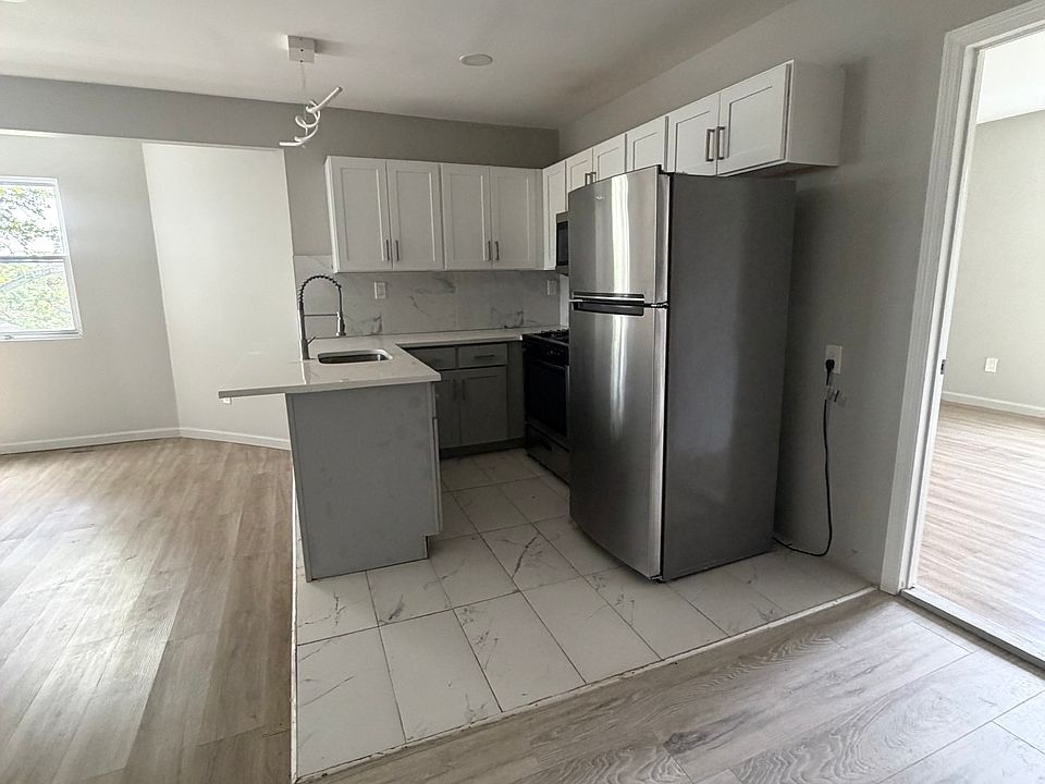 1st image of 35 N 6th St #3
