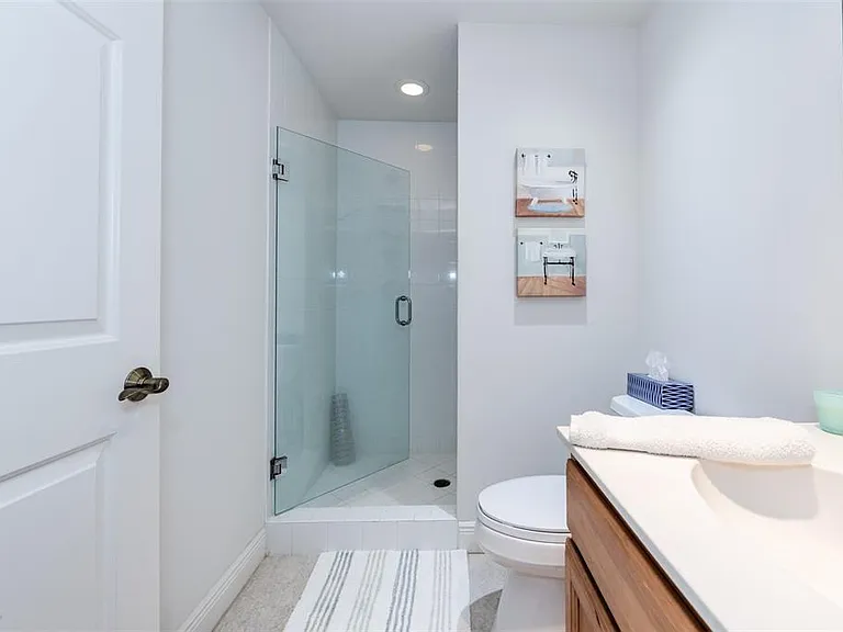 3313 Sunset Key Cir #306 — Photo 9