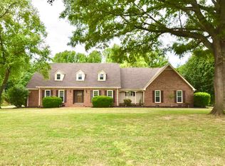 113 Pepper Tree Rd, Jackson, TN 38305