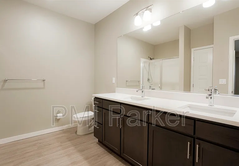 9185 Wilde Ln #302 — Photo 16