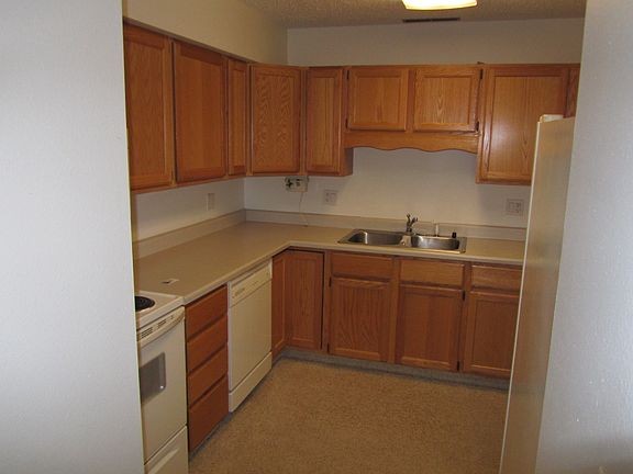 3rd image of 1601 Ohio Ave S #W-103
