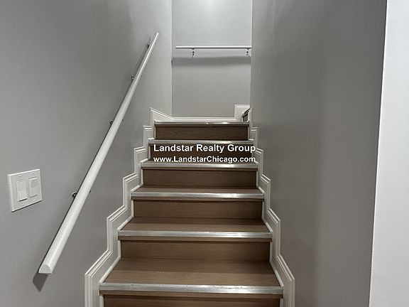 2nd image of 901 W Agatite Ave #G