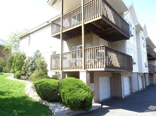 17 Di Donna Ct #B017, Clifton, NJ 07013