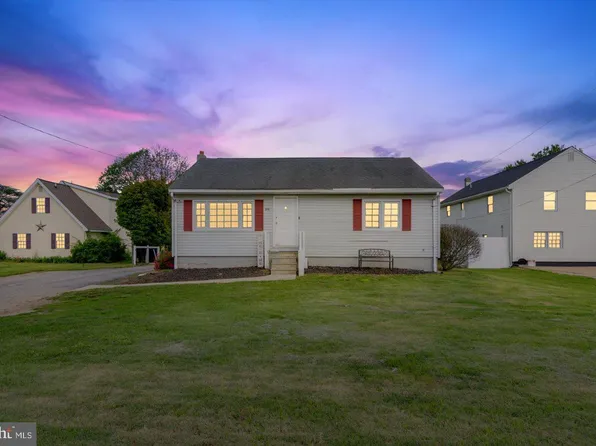 370 S Hook Rd, Pennsville, NJ 08070
