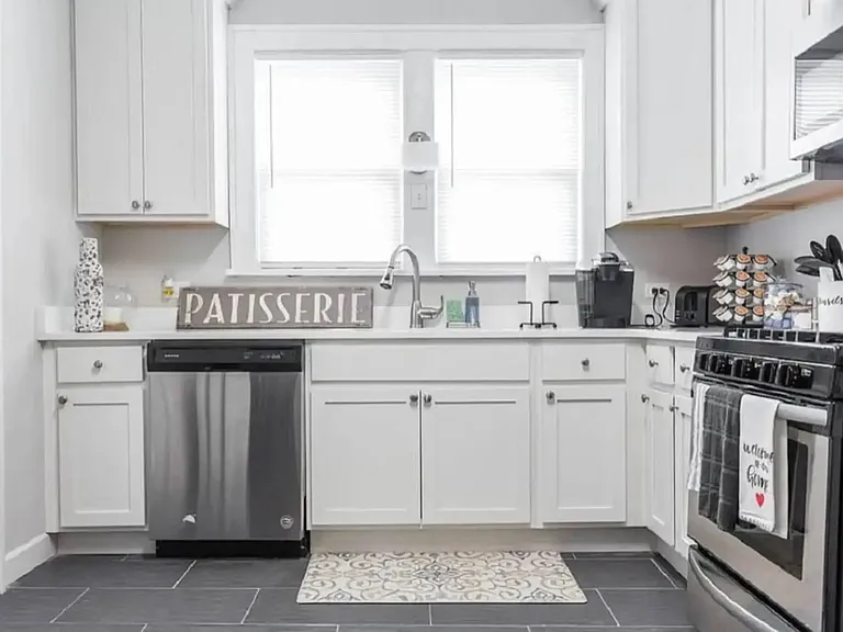 311 W Park Ave — Photo 24