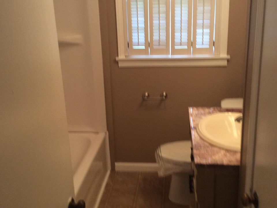 2nd image of 4708 36th Ave E