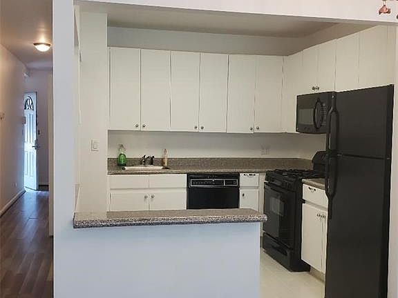 5th image of 588 Louisiana Ave #1