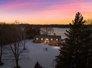 2320 Valley Dr, Manitowoc, WI 54220