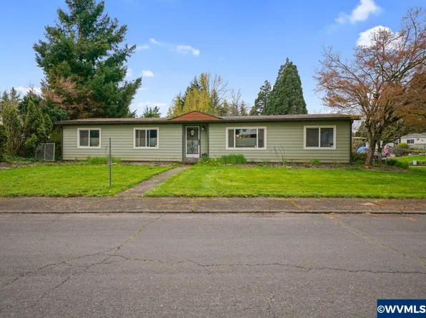 22098 Erica Dr NE, Aurora, OR 97002