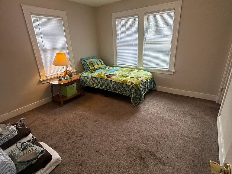 918 W Vine St — Photo 10