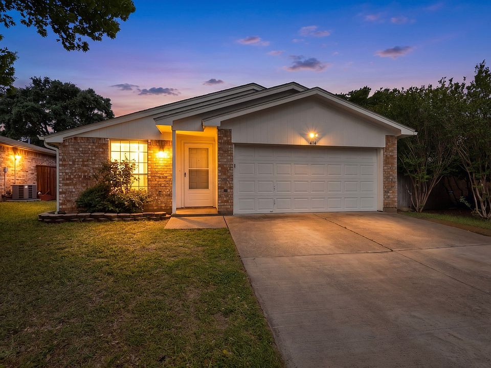 1st image of 414 Blueberry Hill Ln